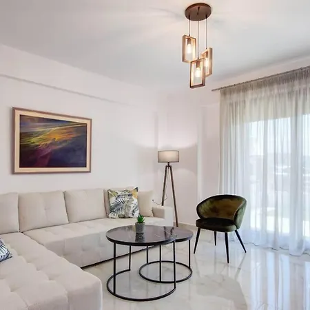 Elite 2-bdrm Maisonette In Nikiti, 250m To