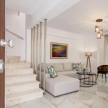 Apartament Elite 2-bdrm Maisonette In Nikiti, 250m To *