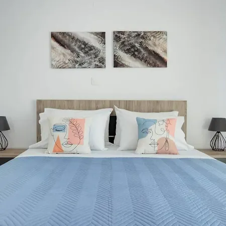 Apartament Elite 2-bdrm Maisonette In Nikiti, 250m To