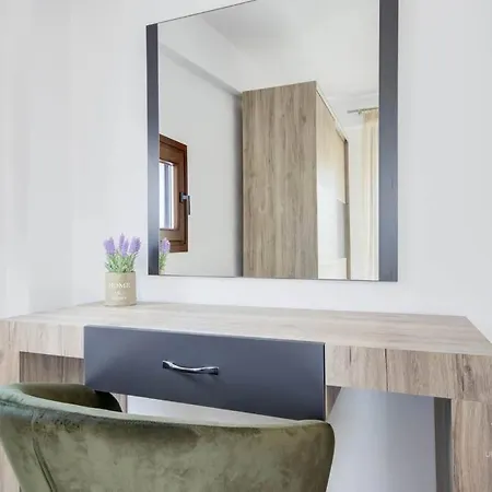 Apartament Elite 2-bdrm Maisonette In Nikiti, 250m To