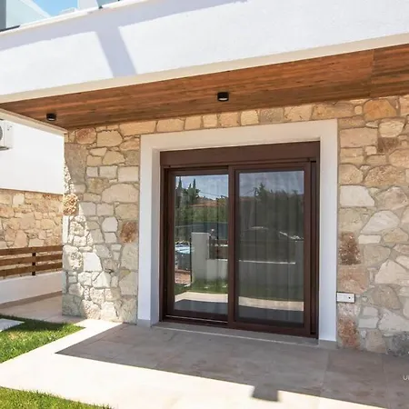 Apartament Elite 2-bdrm Maisonette In Nikiti, 250m To Nikiti (Sithonia)